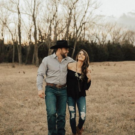 Country Couple Poses, Country Couple Photoshoot, Country Couple Photos, Western Engagement Pictures, Western Couple Photoshoot, Western Engagement Photos, Western Photo Shoots, My Kind Of People, Country Couple Pictures