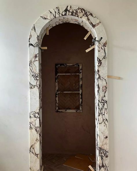 Marble Trim Around Shower Door, Arch Shower Door, Arched Shower Niche, Arch Shower Entry, Arched Shower Door, Arched Shower Opening, Marble Archway, Marble Door Frame, Marble Doorway