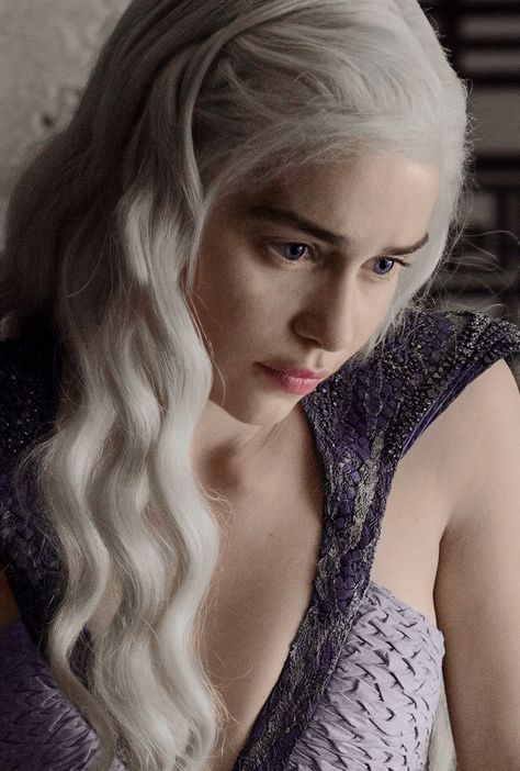 Daenerys Targaryen Hd, Targaryen Wallpaper, Daenerys Targaryen Wallpaper, Emilia Clarke Daenerys Targaryen, Targaryen Tattoo, Dragons Tattoo, Tv Wallpaper, Game Of Throne Daenerys, Gra O Tron