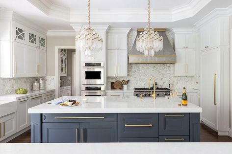 Kitchen Center Island, French Dining Tables, Armani Casa, Waterfall Chandelier, Suzanne Kasler, French Dining Chairs, Built In Bunks, Dining Table Lighting, White Shaker Cabinets