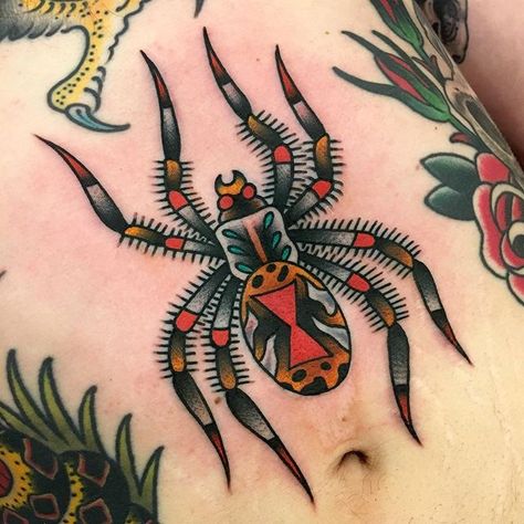 Tough guy Tats @oklahomatattooconvention 2016 #coasttocoasttattoo Spider Tattoo Traditional, Cute Spider Tattoo, Traditional Spider Tattoo, Spider Tattoos, San Diego Tattoo, Spider Web Tattoo, Cute Spider, Insect Tattoo, Traditional Tattoo Sleeve