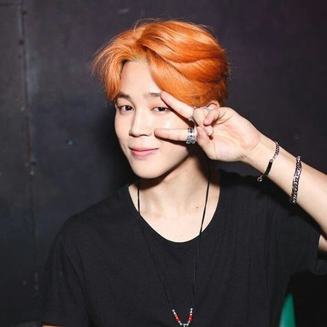 ️lia⁷ on Twitter: "i believe in park jimin orange hair supremacy… " Jimin Hair Colors Orange, Jimin Orange Hair, Jimin Orange, Orange Hair Dye, Jimin Hair, Hair Color Orange, Hair Icon, Yellow Hair, Korean Aesthetic