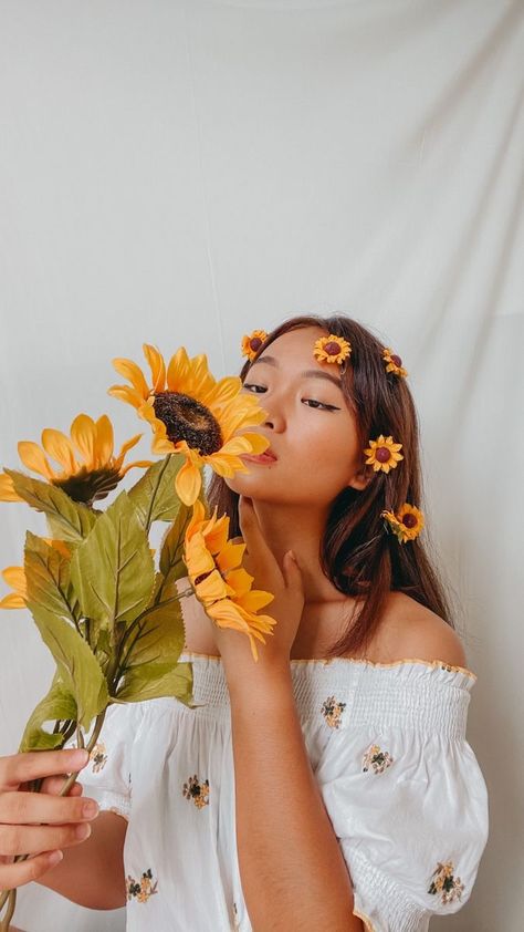 Sunflower, White