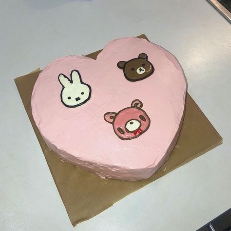 Gloomy Bear Cake, Miffy Cake, Bear Food, Cakes Pink, Bear Eating, Adorable Food, Kawaii Dessert, Gloomy Bear, Bear Cake