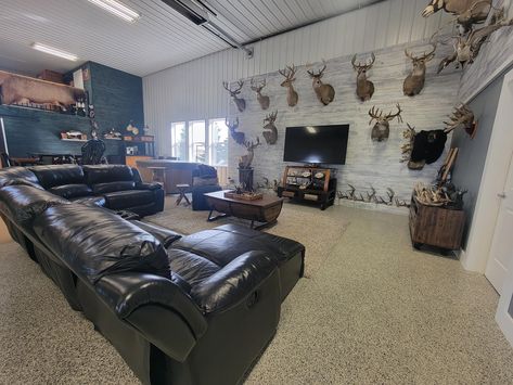 Man Cave Hunting Room, Hunt Room, Hunting Room Design, Hunting Room Ideas Man Caves, Hunting Man Cave, Room Ideas Men, Dream Ranch, Hunting Room, Cabin Design