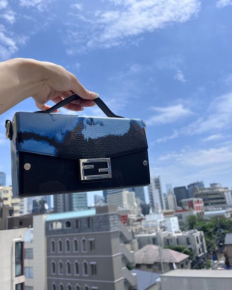 Good morning Tokyo 🌥💙 Holding onto the beauty of the city.. . Item: FENDI Soft Trunk Baguette Details tagged! Black Blue, Trunk, The Beauty, Blue Black, The City, Good Morning, Fendi, Tokyo, Japan