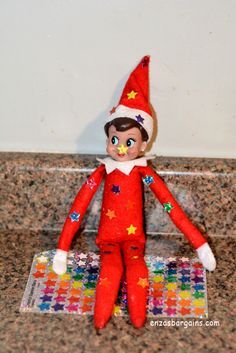 Easy and Quick Elf on the Shelf Ideas! Preschool Elves, Elf Classroom, To Do App, Elf Ideas Easy, Easy Elf, Awesome Elf On The Shelf Ideas, Elf Activities, Xmas Elf, Elf Antics