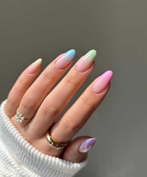 Neon Rainbow Nails, Rainbow Toe Nails, Rainbow Nail Art Designs, Ambre Nails, Nail Routine, Rainbow Nails Design, Rainbow Nail Art, Pastel Nails Designs, Nails Art Designs