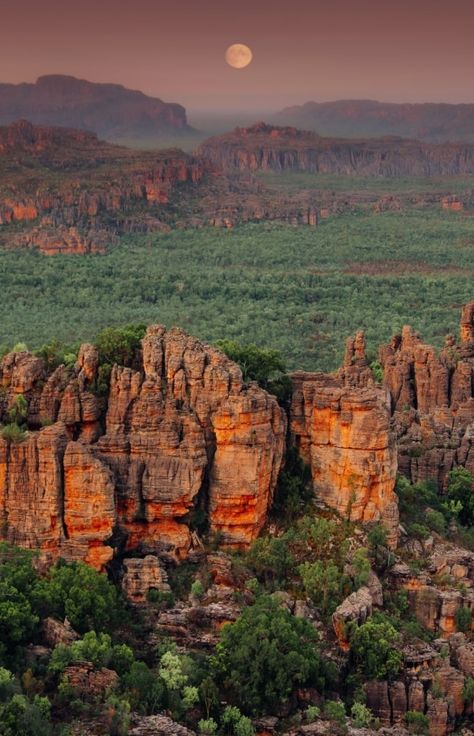 Kakadu National Park, Northern Territory © Tourism NT/Hello Emily Australian National Parks, Australia Astethic, Travel Aesthetic Australia, Australian Outback Aesthetic, Travel Australia Aesthetic, Australian Mountains, Australian Aesthetic, Australia Culture, Australia Hiking