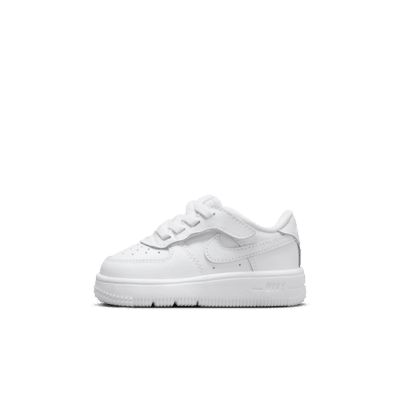 Nike Force 1, Nike Casual, Baby Nike, 95 Nike, Nike Force, Casual Dress Shoes, Nike Air Force Ones, Nike Flex, Baby Boy Shoes