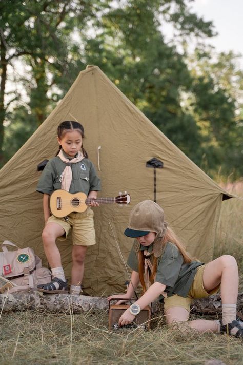 Camp Photoshoot, Camping Photoshoot, Travel Photoshoot, Kids Camp, Scout Camping, Camping Outfits, Adventure Camping, Camping With Kids, Camping Trip