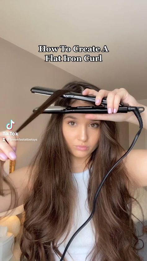 How To Curl Bangs With Flat Iron, Slytherin Stuff, Curling Tips, Fun Hairstyles, Hiar Style, Curl Hair With Straightener, Preppy Hairstyles, Kadeřnické Trendy, Hair Curling Tips