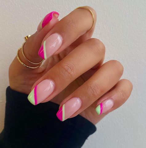 Spring Break Nails Square, Pink And Green Nail Designs, Nails Square Spring, Nails Gel Spring, Spring Break Nails Acrylic, Pink Tip Nails, Spring Break Nails, Green Nail Art, Square Nail Designs