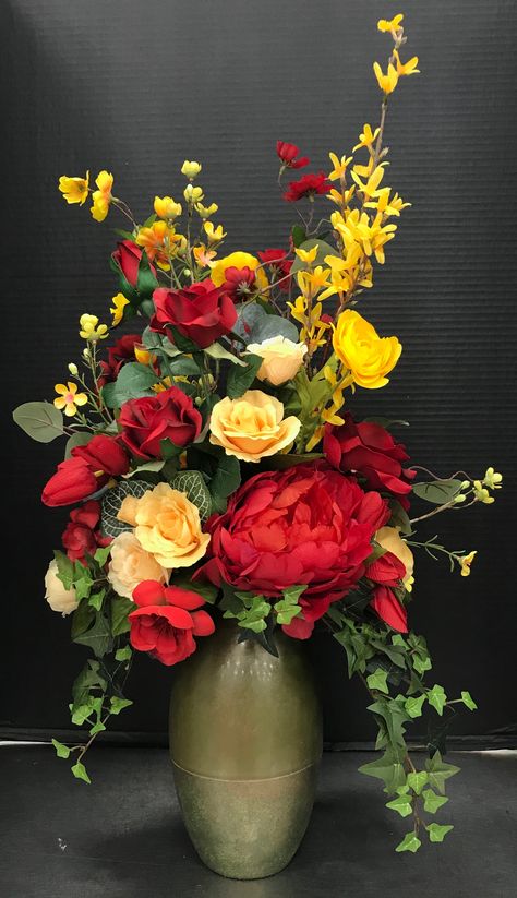 Red and Yellow Spring in Green Vase by Andrea Chalet House, Spring Vases, Spring Flower Arrangements, Large Flower Arrangements, Succulent Centerpieces, Church Flower Arrangements, Flowers Vase, Creative Flower Arrangements, Flower Vase Arrangements