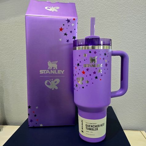 Brand New In Box 40 Oz Stanley Cup Stanley Cup Olivia Rodrigo, Pretty Water Bottles, Stanley Cups Aesthetic, Cute Stanley’s, Olivia Stanley, Cute Stanley Cups, Cute Cups Tumblers, Stanley Cup Aesthetic, Custom Stanley