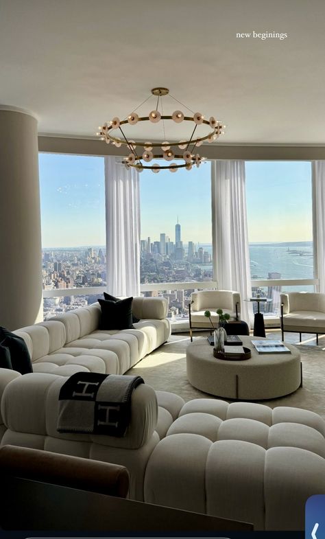 Luxury Condo Living Room, Pent House Apartment Interior Design, Apartment Therapy Inspired Decor, Penthouse View, Penthouse Interior, Condo Living Room, Apartment View, Dream Life House, Apartment Living Room Design