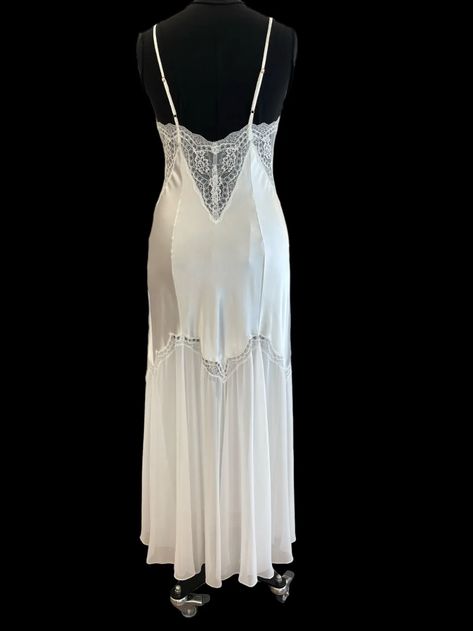 Long Bias Cut Ivory Polyester Nightgown with Chiffon Skirt by Jane Woolrich | eBay Jane Woolrich, Fantasy Nightgown, Elegant Nightgown, Burton On Trent, Nightgown Pattern, Bridal Nightgown, Sleep Gown, Long Nightgown, Vintage Nightgown