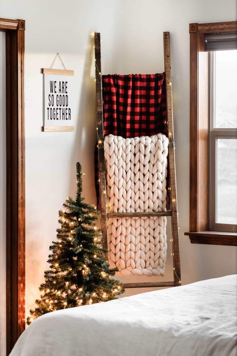 Add some festive flair with this super easy DIY blanket ladder decorated for Christmas! Make this DIY blanket ladder for under $15 and add it to your Christmas decor. This easy Christmas decorating idea will make your home so cozy! #joyfullygrowingblog #DIYblanketladder #christmasdecor #easyDIY Easy Diy Blanket, Blanket Ladder Plans, Rustic Blanket Ladder, Buffalo Check Christmas Decor, Diy Blanket, Diy Blanket Ladder, Buffalo Check Christmas, Blanket Ladder, Christmas Planning