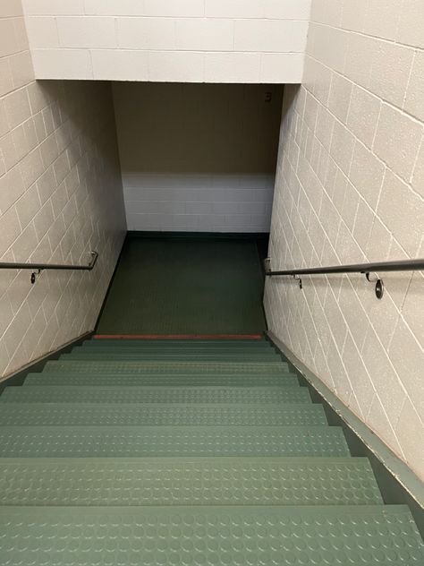 School Backrooms, Creepy Liminal, Liminal School, Classroom Liminal Space, School Liminal Space, Liminal Land, Liminal Space Aesthetic Playground, Liminal Aesthetic, Liminal Core