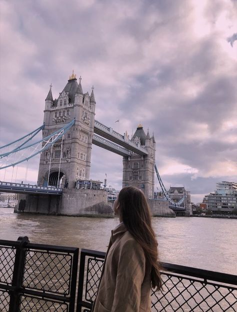 London Poses, London Vacation Outfits, London Pictures Ideas, London Instagram Pictures, London Photo Ideas, Christmas Selfie, London Dreams, London Vacation, London Baby