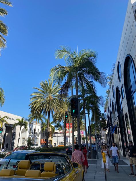 La Life Aesthetic, California Shopping, Los Angeles Wallpaper, Houses By The Beach, La Summer, Los Angeles Aesthetic, La Girls, La Life, Cali Life