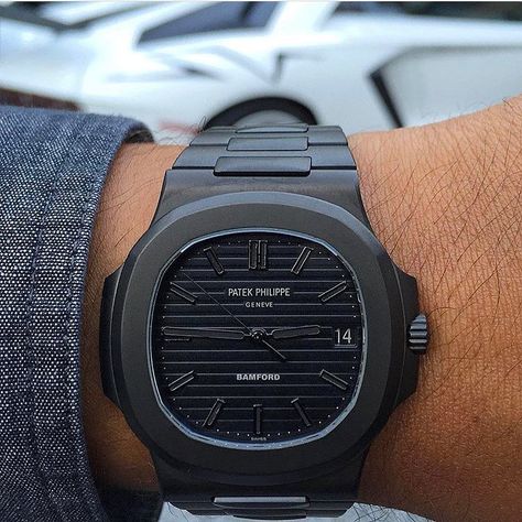 #horologymania on Instagram: “All black Patek 💪🏻 #patek #patekphilippe #pateknautilus #rolexwrist #gmt #seadweller #blackout #deepsea #styleguide #rolexaholics #mondani…” Epic Time, All Black Watches, Stylish Watches Men, Trendy Watches, Patek Philippe Watches, Patek Philippe Nautilus, Watches Unique, Sport Chic, Stylish Watches