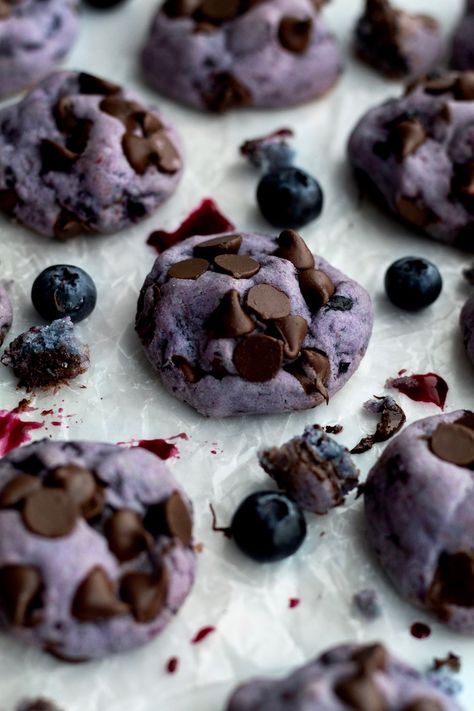 Blueberry Cookies Recipes, Blueberry Chocolate, Blueberry Cookies, Gf Flour, Blueberry Desserts, Vegan Blueberry, Blueberry Recipes, Vegan Cookies, Gluten Free Cookies