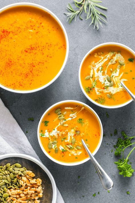 Butternut Squash Soup Instant Pot Recipe is easy and quick but so flavorful. It's perfect for the fall and your family will ask for more! Butternut Squash Instant Pot, Butternut Squash Soup Instant Pot, Squash Soup Instant Pot, Squash Instant Pot, Squash Soup Recipe Easy, Instant Pot Butternut Squash Soup, Instant Pot Butternut Squash, Savory Butternut Squash, Easy Soup Recipe