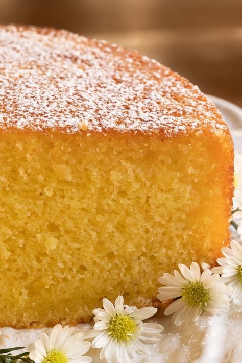 Italian Lemon Cake, Orange Olive Oil Cake, Orange Olive Oil, Olive Oil Cake Recipe, Lemon Juice Uses, Oil Cake, Olive Oil Cake, Strawberry Cakes, Crumble Topping