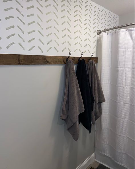 Fun Bathroom Accent Wall, Decorative Wall Bathroom, Bathroom Wall Makeover Diy, Towel Wall Bathroom, Bathroom Accent Wall With Hooks, Bathroom Accent Wall With Towel Hooks, Paint Accent Wall Bathroom, Easy Bathroom Accent Wall, Kids Towel Hook Ideas