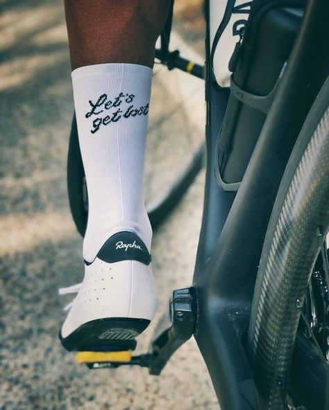 Sock Branding, Sock Inspiration, Lifestyle Moodboard, Bike Outfit, Cycling Shirts, Bone Bordado, Bike Socks, Let's Get Lost, Race Bike