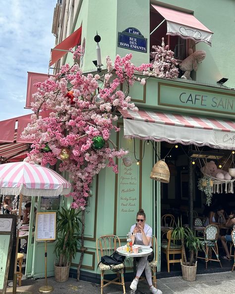 Polka Dot Aesthetic, Paris Dump, Spring In Paris, Pink Polka Dots, Paris, Instagram Photos, Photo And Video, Instagram Photo, Pink