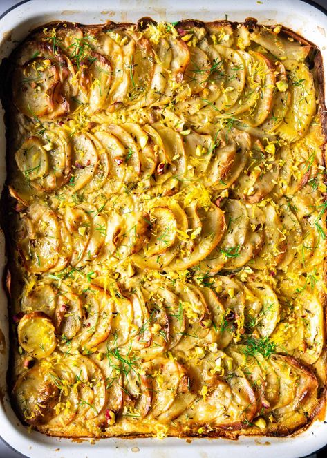 This creamy potato and fennel bake has bright zesty lemon cream alternating with layers of herby potatoes and fennel. Baked Fennel, Layered Potato, Fennel Recipes, Easy Roast Chicken, Creamy Potato, Brunch Dishes, Peeling Potatoes, Food Writing, Sliced Potatoes