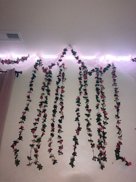 Vines For Room, Diy Rose, Rose Vines, Diy Roses, Diy Room Decor, Decor Diy, Vines, Diy Decor, Room Decor