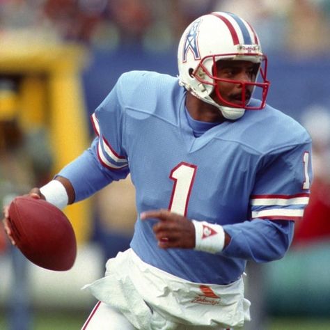 Warren Moon, Electric Football, Nfl Football Players, Houston Oilers, Celebrity Stars, Pro Sports, Nfl Players, Vintage Sports, Inspirational People