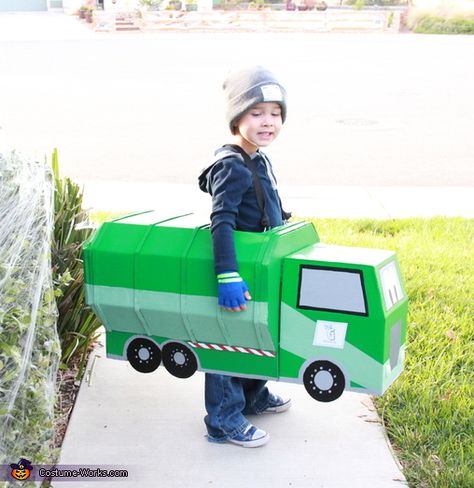 Laura: My son is OBSESSED with garbage trucks, so after some googling I was able to find instructions on how to build a garbage truck costume! I painted it just like... Cardboard Garbage Truck Diy, Garbage Costume Diy, Diy Garbage Truck Costume, Truck Costume Diy, Garbage Man Costume, Garbage Truck Costume, Toddler Boy Pictures, Brother Bedroom, Kindy 500