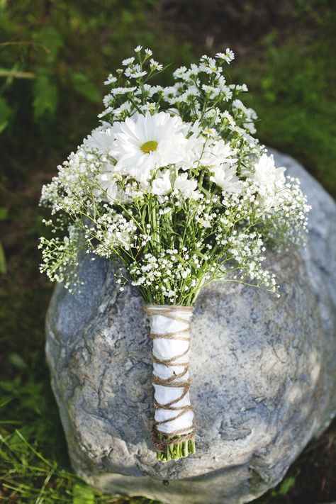 Wedding Bouquet Ribbon, Bohemian Wedding Bouquet, Hydrangea Bouquet Wedding, Hydrangeas Wedding, Vermont Wedding, Babies Breath, Rustic Wedding Flowers, White Wedding Bouquets, Boho Chic Wedding