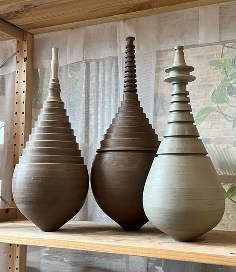 Large Ceramic Vase, Pottery Lamp, Handcrafted Pottery, Pottery Pot, Advanced Ceramics, Tanah Liat, Cement Crafts, Ceramics Pottery Art, Pottery Cups