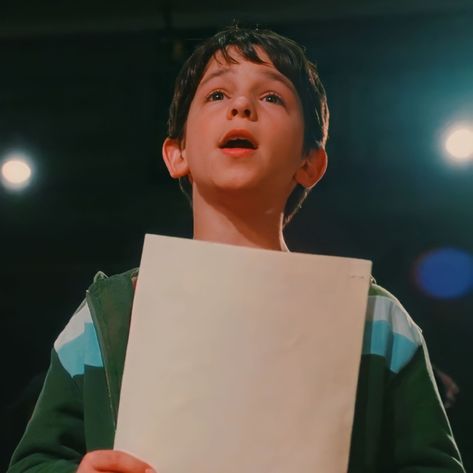 diary of a wimpy kid icons \\ greg heffley icons Greg Heffley Singing, Greg Heffley Icon, Rowley Jefferson, Zachary Gordon, Greg Heffley, Kids Cast, Heather Hills, Diary Of A Wimpy, Diary Of A Wimpy Kid