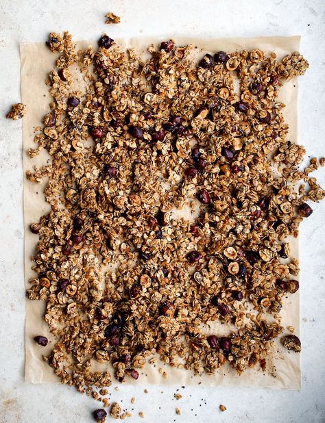 Cinnamon Hazelnut Granola | Occasionally Eggs Scary Snacks, Hazelnut Granola, Vegan Hazelnut, Midday Snack, Granola Breakfast, Autumn Recipes, Healthy Vegan Snacks, Vegan Dessert, Best Vegan Recipes