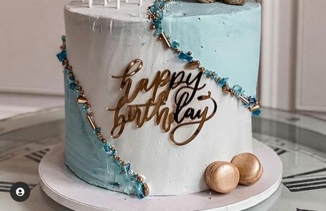 Half Kg Cake Design, Half Kg Cake, 21st Birthday Cake For Guys, African Wedding Cakes, White Birthday Cake, Cake Design For Men, Cake Decorating Party, Blue Birthday Cakes, Butterfly Birthday Cakes