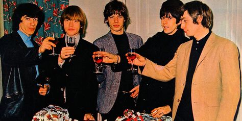 11 Simple Tips for Throwing an Excellent Holiday Bash Classic Rock Artists, Rolling Stones Keith Richards, Jim Marshall, Billy Preston, Rollin Stones, Nights In White Satin, Anita Pallenberg, The Carpenters, 60s Rock