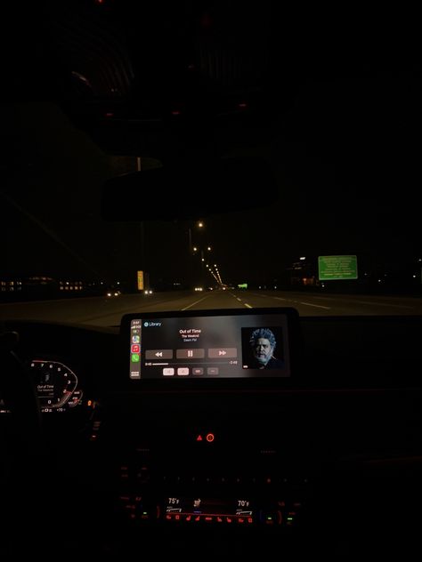 Late Night Drives The Weeknd, The Weeknd Car Radio, Car Vibes Aesthetic, R&b Aesthetic, Weeknd Aesthetic, City View Apartment, Night Drives, Late Night Drives, Car Inspiration