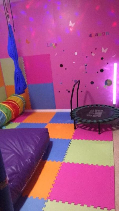 Sensory Room On A Budget, Diy Sensory Room Ideas Schools, Special Needs Room Ideas, Special Needs Bedroom, Sensory Rooms For Adults, Sensory Room Diy, Sensory Bedroom Ideas, School Sensory Room, Sensory Bedroom For Boys