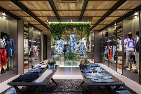 Diesel Living, 포트폴리오 레이아웃, Clothing Store Design, Diesel Store, Jeans Store, Wooden Ceilings, Retail Design Blog, Shopping Centre, Store Opening