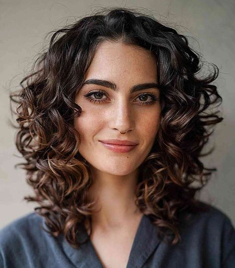 52 Stunning Curly Shag Haircuts for Trendy, Curly-Haired Girls Medium Curly Haircuts, Curly Shag, Curly Shag Haircut, Shoulder Length Curly Hair, Natural Curly Hair Cuts, Medium Length Curly Hair, Mom Cut, Cortes De Cabello, Layered Curly Hair