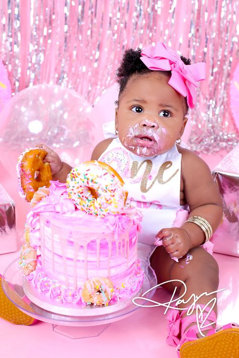 6 Month Birthday Photoshoot, Baby Birthday Photoshoot 1 Year, 6 Month Photoshoot Ideas, 6 Months Baby Photoshoot, 6 Months Baby Photoshoot Ideas, 2nd Birthday Photos, 6 Month Photos, Baby Birthday Photoshoot, Makeup Business