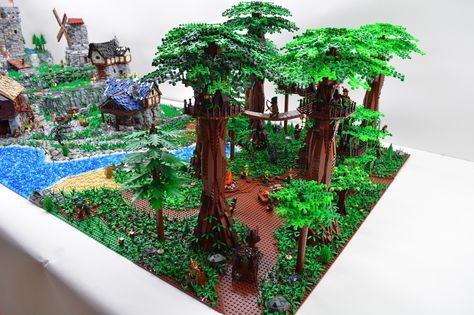 LEGO Sherwood Forest-Robin Hood Moc | by ben_pitchford Lego Forest, Lego Station, Lego Camp, Lego Tree, Lego Elves, Fantasy Kingdom, Big Lego, Lego People, Awesome Lego