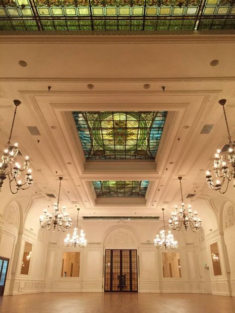 The Palm Court Ballroom inside The Alexandria Hotel in Los Angeles. Ballroom Aesthetic, Wedding Locations California, Socal Wedding Venues, Event Venue Spaces, Palm Court, Dance Rooms, Wedding Venue Los Angeles, Bus Tour, Vintage Hotels