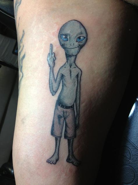 Paul Alien Tattoo, Paul The Alien, Alien Tattoos, Trippy Alien, Sketchbook Design, Paradise Tattoo, Alien Tattoo, Arte Alien, Chest Piece Tattoos